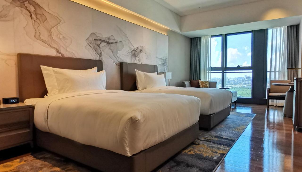 Guangzhou Pazhou Ln Dongfang Hotel Exterior photo