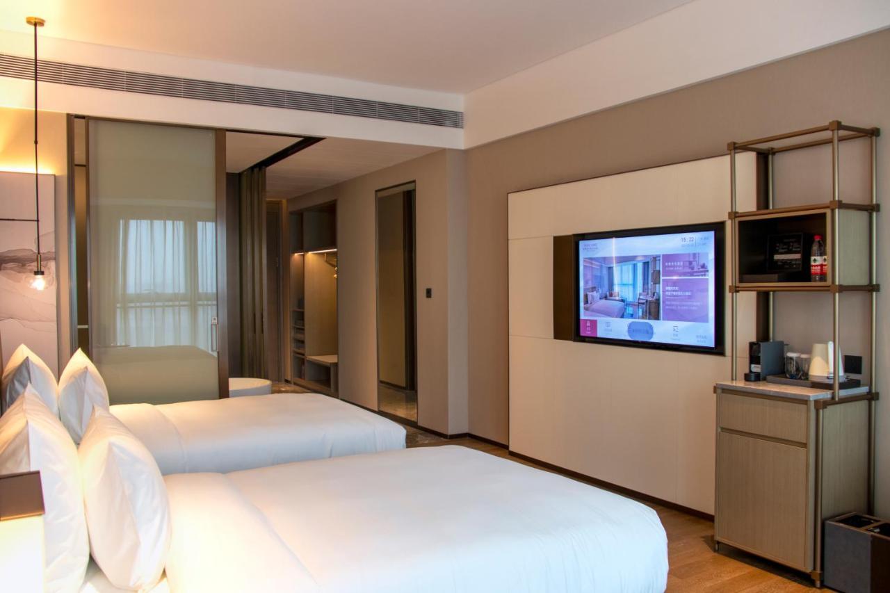 Guangzhou Pazhou Ln Dongfang Hotel Exterior photo