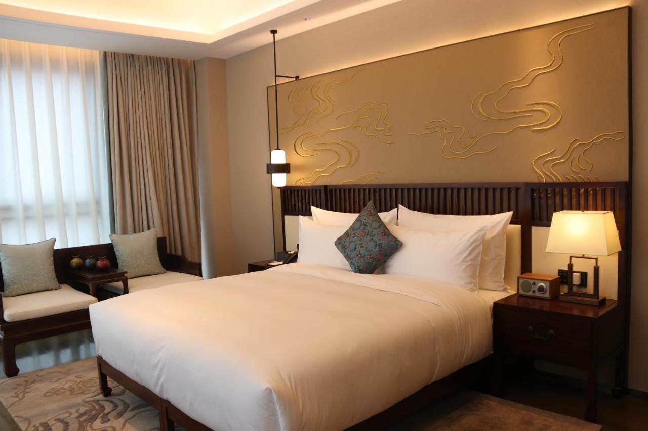 Guangzhou Pazhou Ln Dongfang Hotel Exterior photo