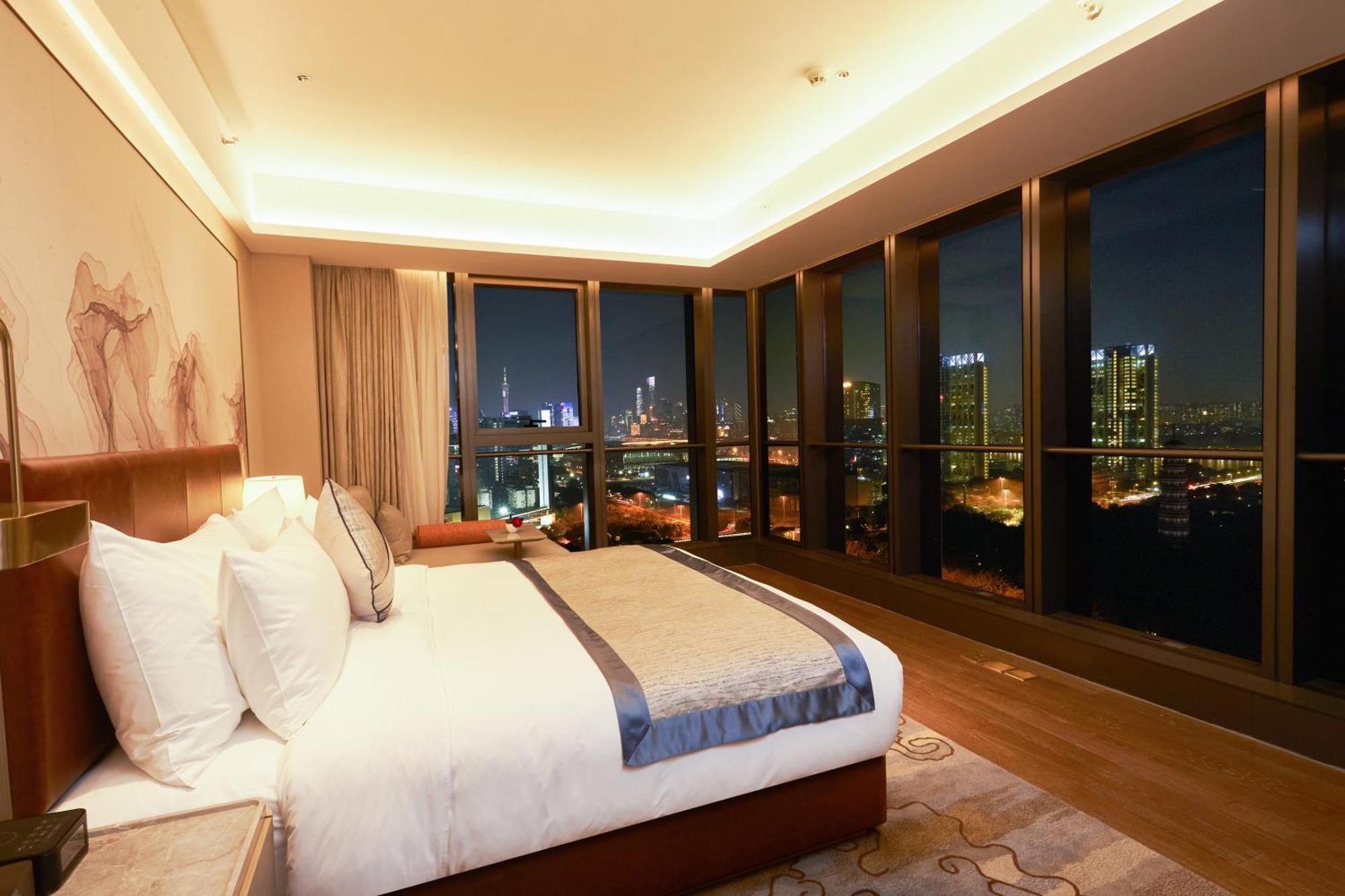 Guangzhou Pazhou Ln Dongfang Hotel Exterior photo
