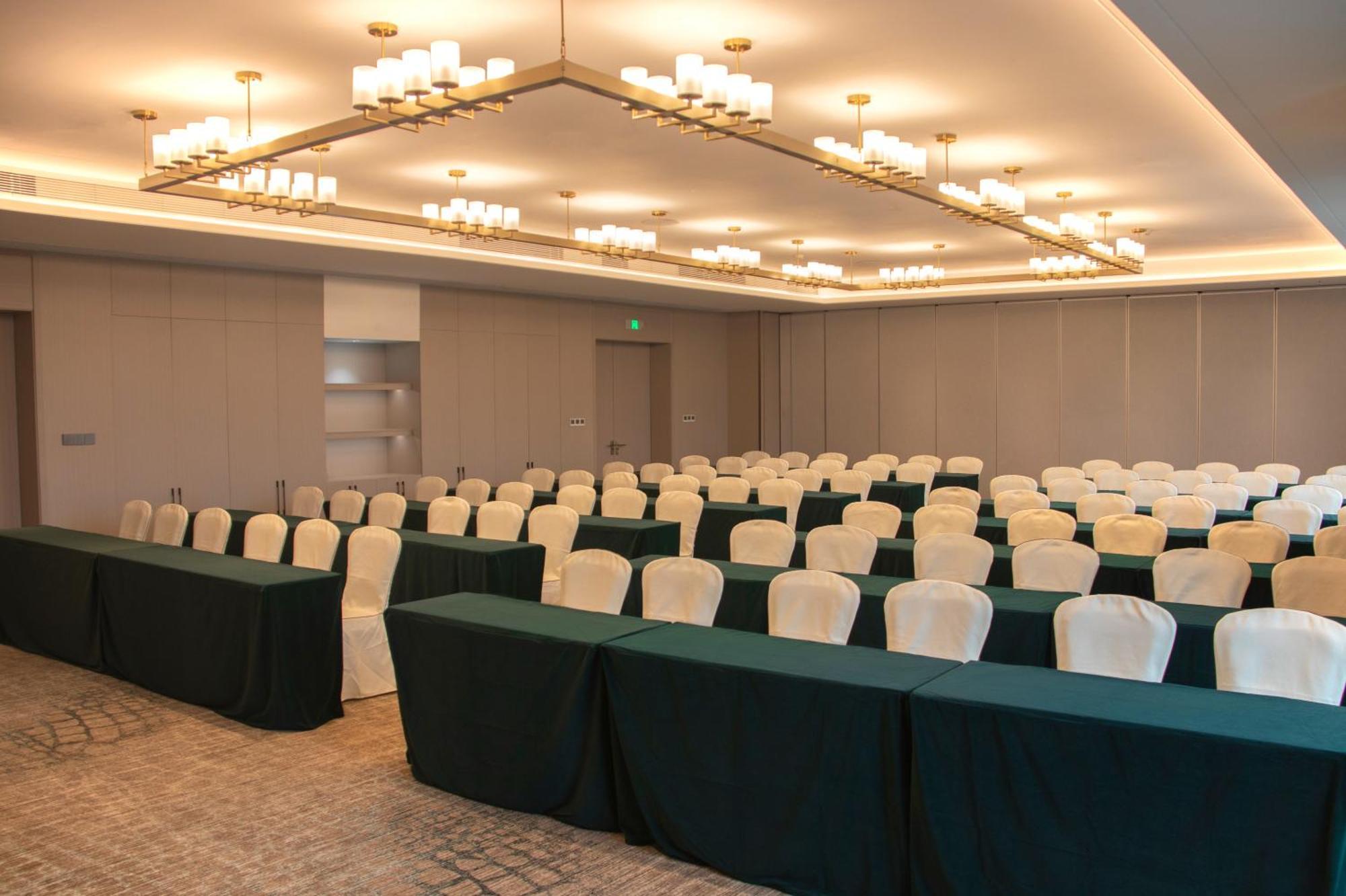 Guangzhou Pazhou Ln Dongfang Hotel Exterior photo