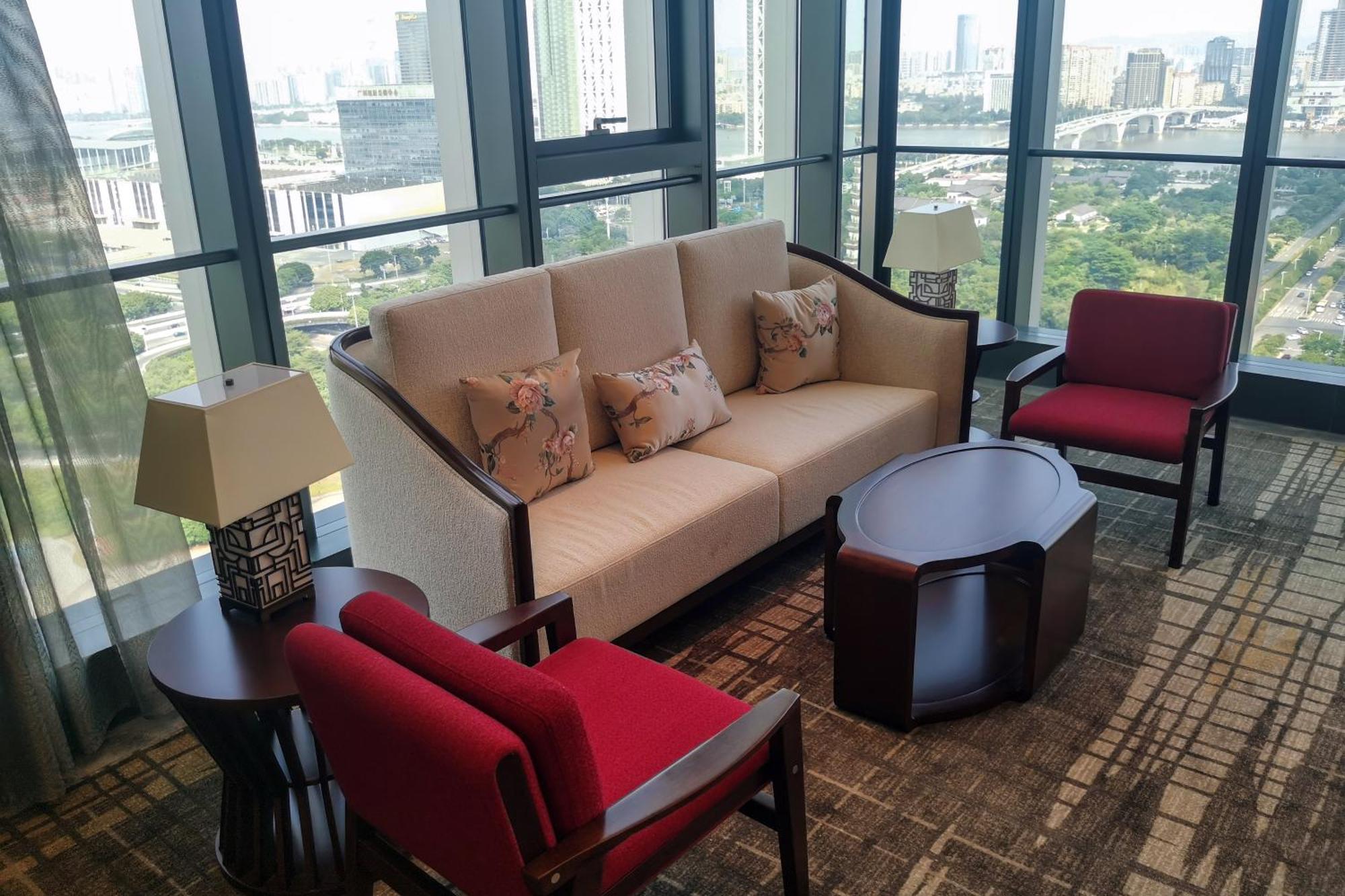 Guangzhou Pazhou Ln Dongfang Hotel Exterior photo