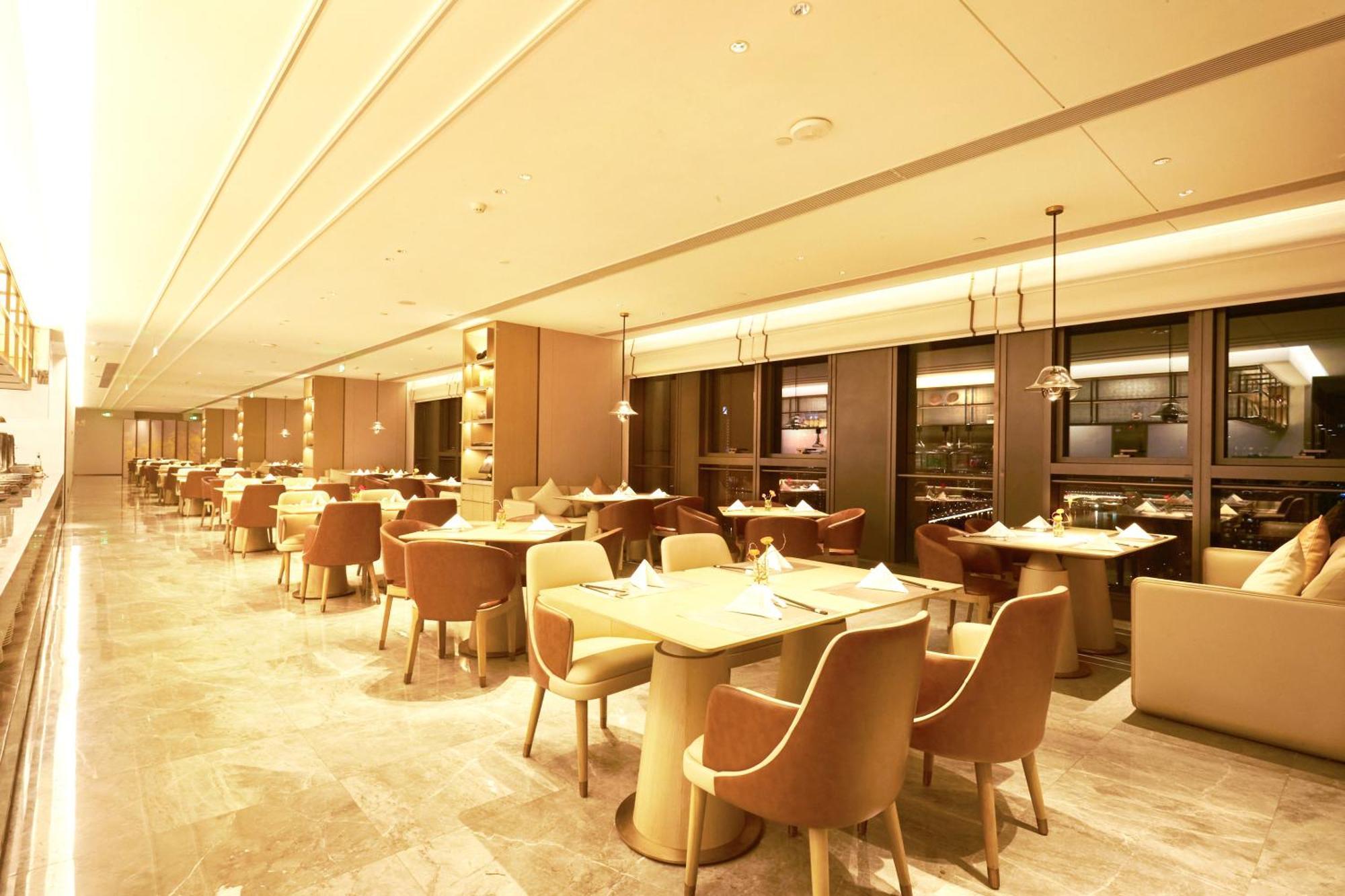 Guangzhou Pazhou Ln Dongfang Hotel Exterior photo